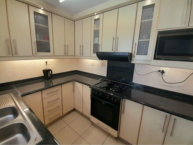 UNMISSABLE DEAL - YOUR  LUXURIOUS  DREAM   HOME AWAITS  IN PARKGATE  VERULAM - Photo 10