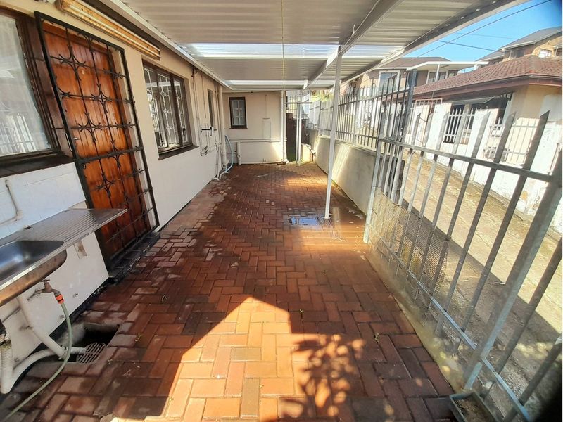 UNMISSABLE DEAL - YOUR  LUXURIOUS  DREAM   HOME AWAITS  IN PARKGATE  VERULAM - Photo 4