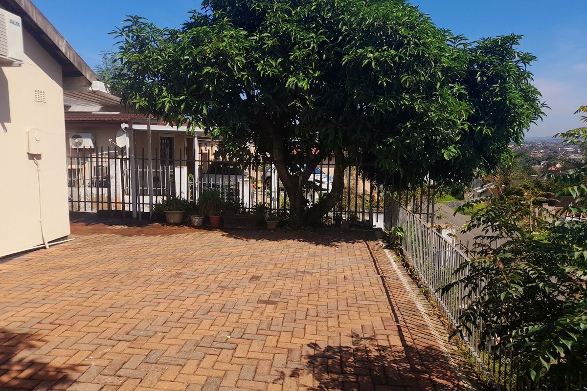 UNMISSABLE DEAL - YOUR  LUXURIOUS  DREAM   HOME AWAITS  IN PARKGATE  VERULAM - Photo 3