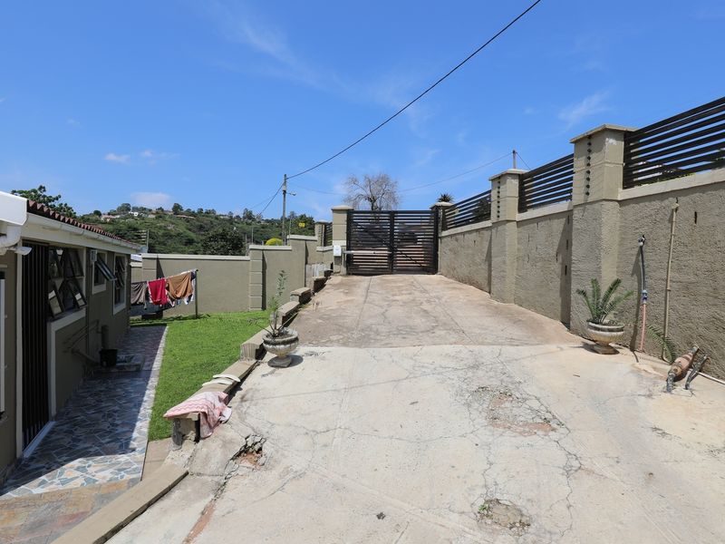 4 BEDROOM HOME IN HAMMARSDALE - Photo 8