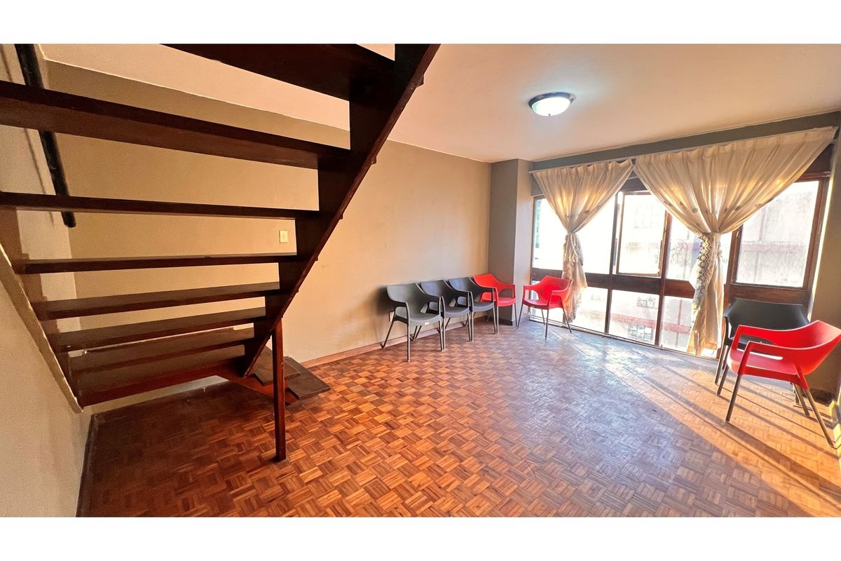 Charming 1-Bed Apartment in Durban Central for Sale - Photo 3