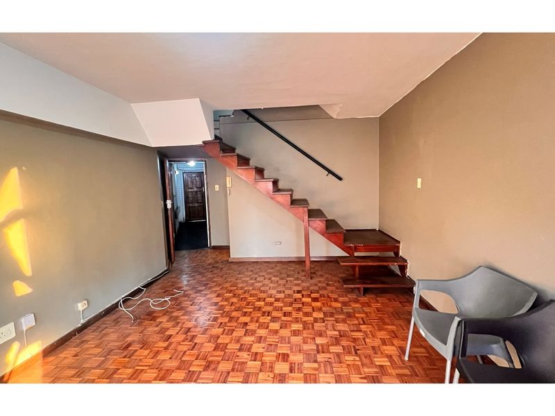 Charming 1-Bed Apartment in Durban Central for Sale - Photo 4