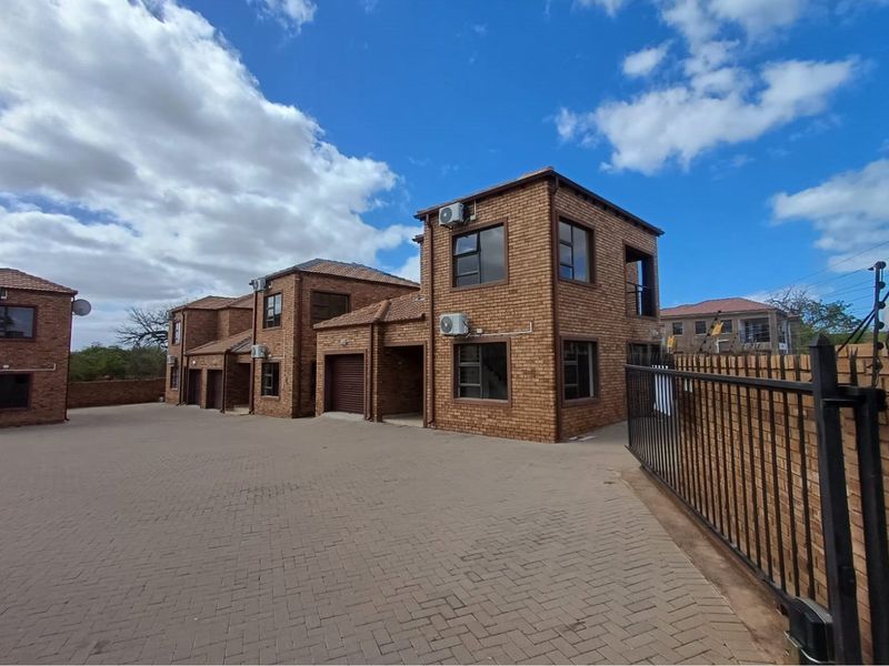 Explore This 9 Unit Investment Gem in Musina! - Photo 5