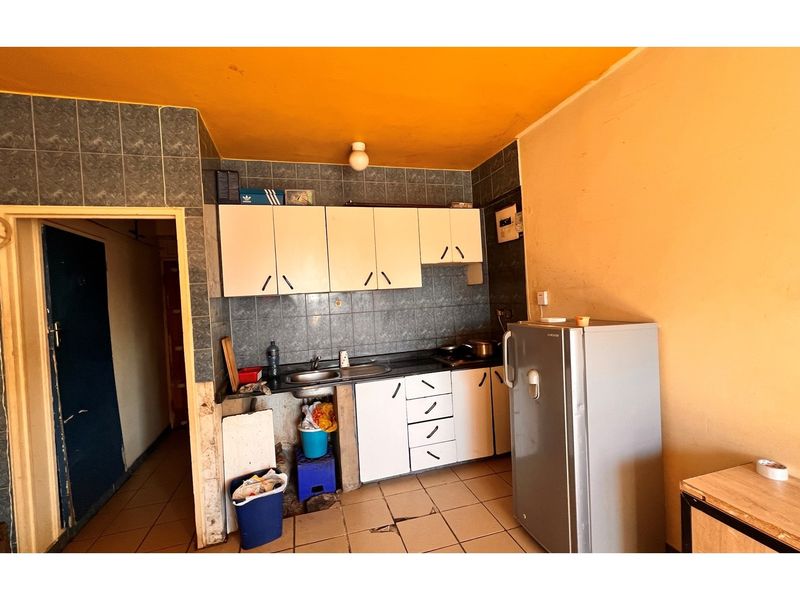 Investment Opportunity, Expand your Portfolio with this Studio Apartment for Sale in South Beach. - Photo 7