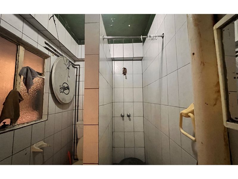 Investment Opportunity, Expand your Portfolio with this Studio Apartment for Sale in South Beach. - Photo 9