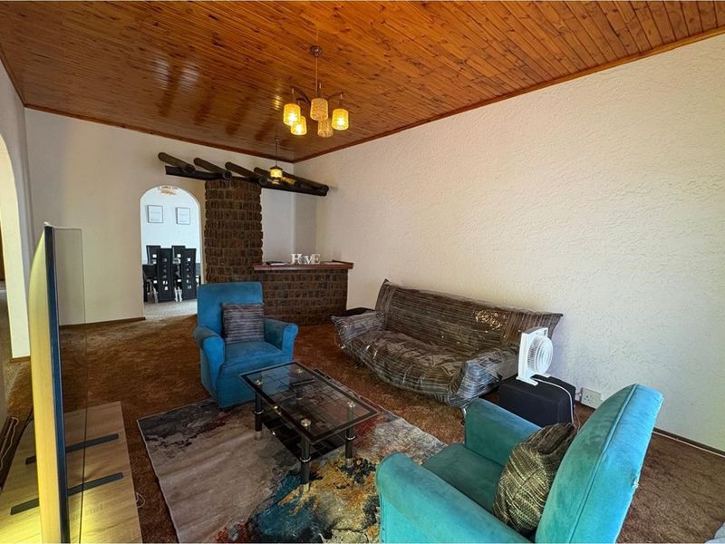 Dream home in Newcastle's prime area! - Photo 3