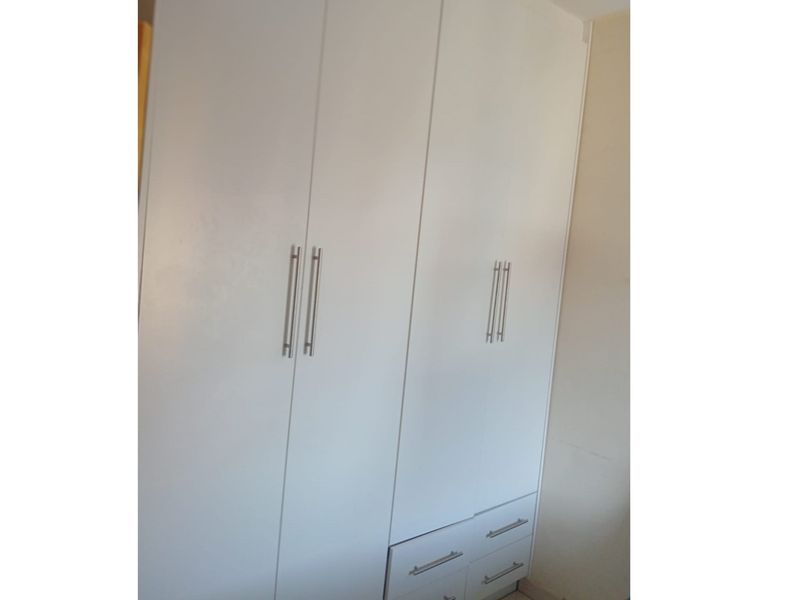 2-Bedroom Apartment in Fleurhof for Sale - Photo 8