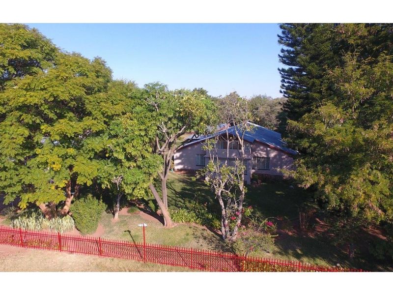 Farm 21.4 hectare near Modimolle in Limpopo - spectacular mountain views. - Photo 10