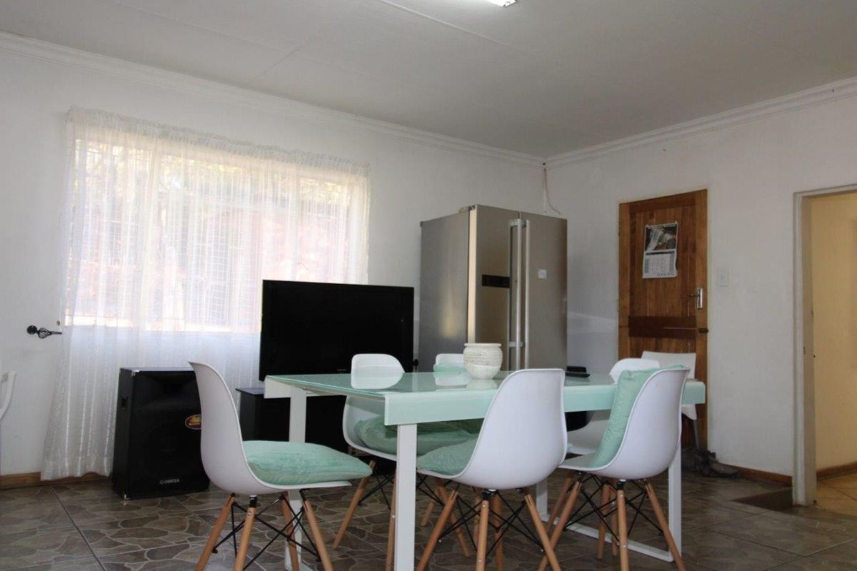 Farm 21.4 hectare near Modimolle in Limpopo - spectacular mountain views. - Photo 4