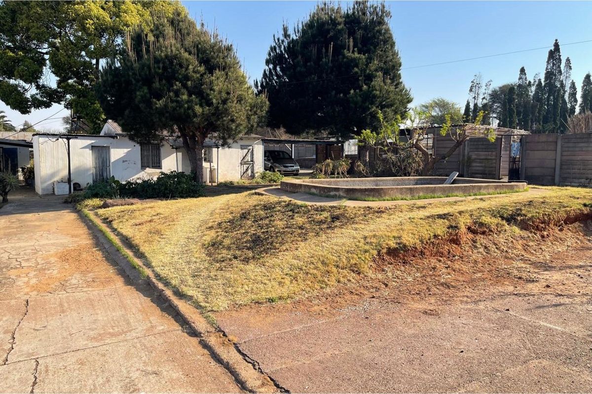 Massive Plot or Land Up for Grabs In Del Judor (8565 SQM)!!! - Photo 3