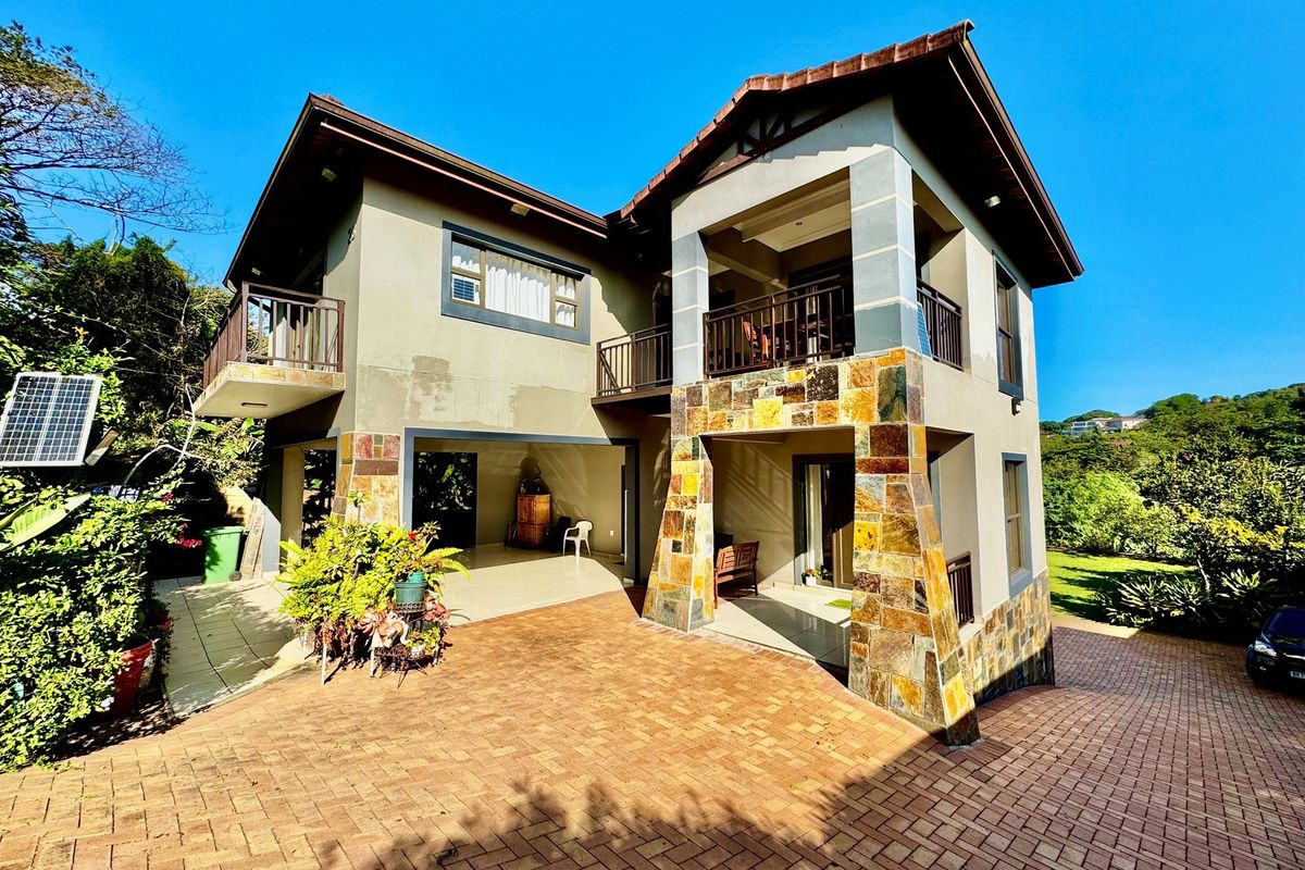 "Luxury 3-Bed Family Home by the in Westbrook Beach Club" - Photo 3