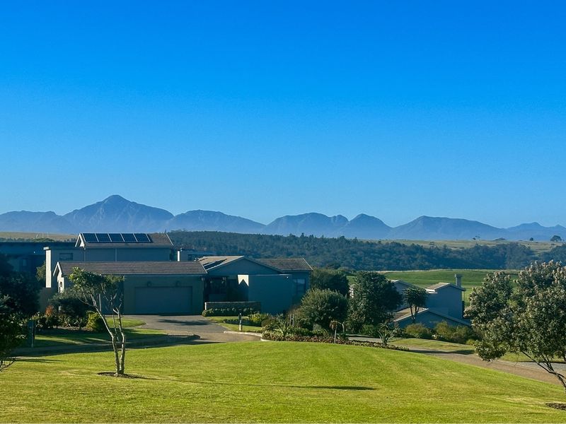 Prime 1,144m2 Ocean-View Stand in Prestigious Oubaai Golf Estate, George - Photo 1