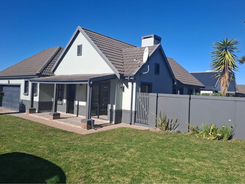 House For Sale in Blue Mountain Village George Western Cape - Photo 2