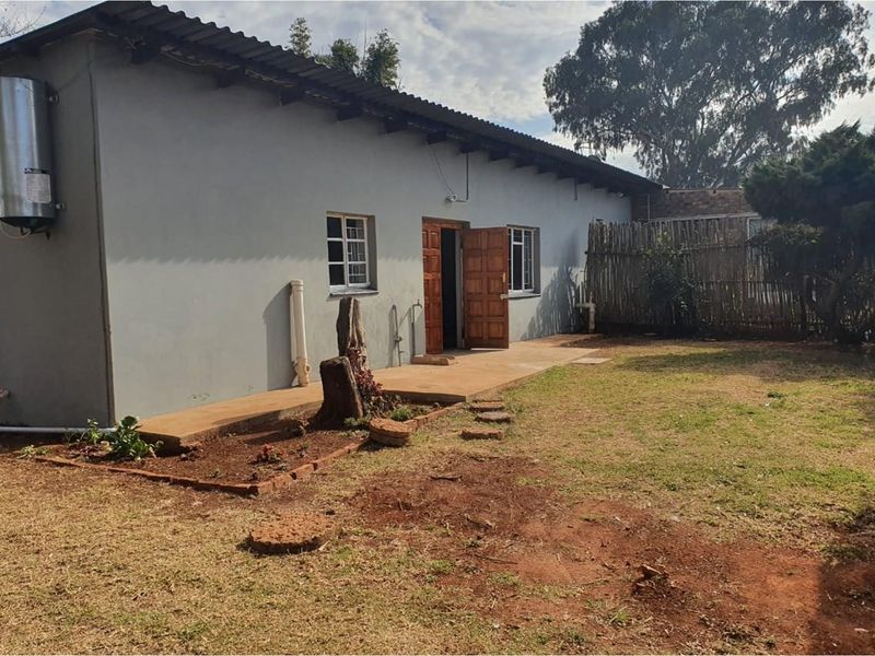 4.2 ha Smallholding with 6 Houses, Tiegerpoort AH - Photo 6