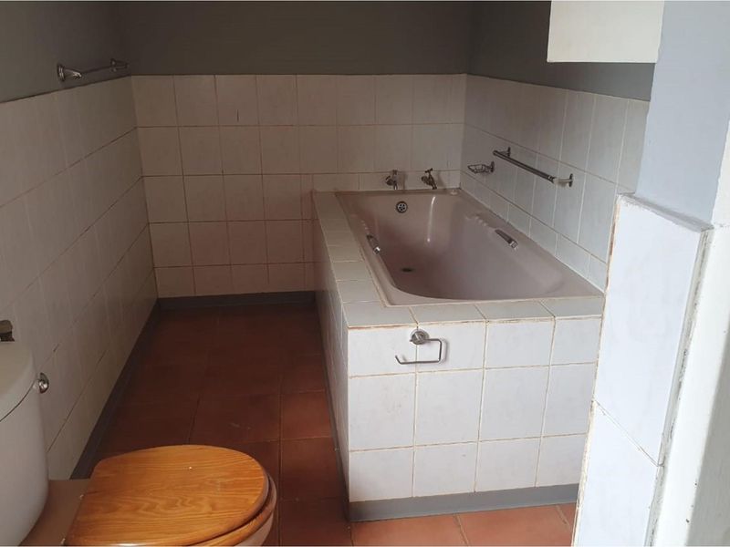 4.2 ha Smallholding with 6 Houses, Tiegerpoort AH - Photo 9