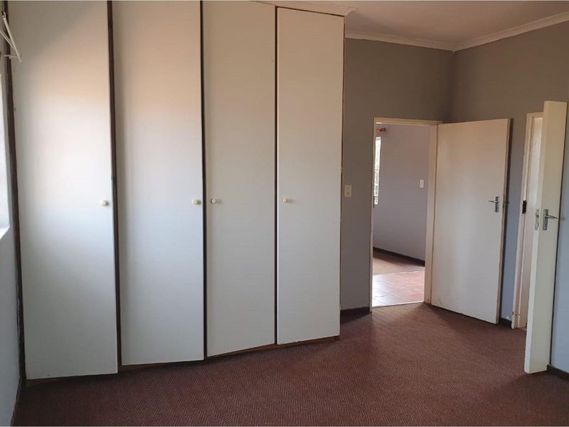4.2 ha Smallholding with 6 Houses, Tiegerpoort AH - Photo 10