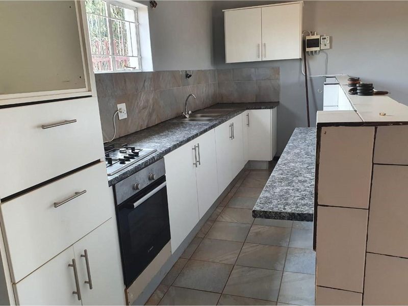 4.2 ha Smallholding with 6 Houses, Tiegerpoort AH - Photo 7