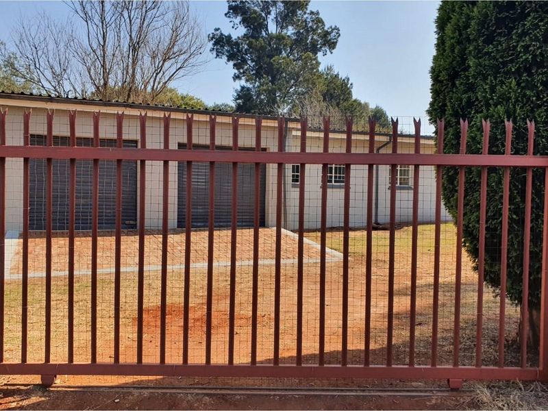 4.2 ha Smallholding with 6 Houses, Tiegerpoort AH - Photo 3