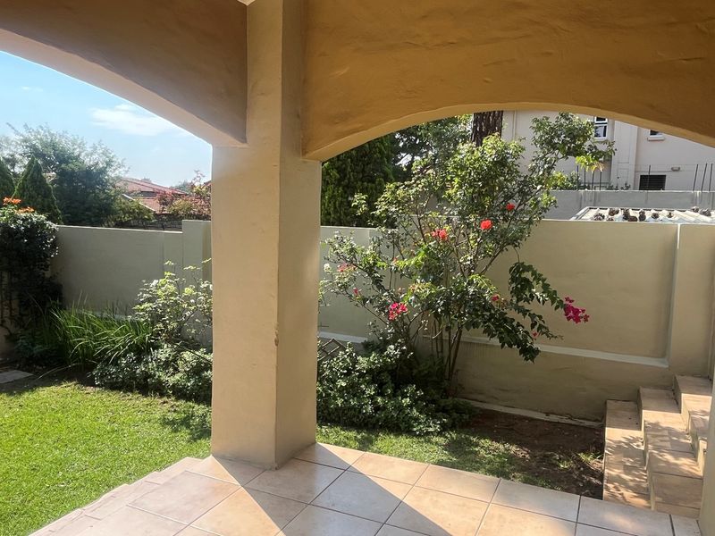 Fully Furnished 2-Bed Garden Unit To Let - Photo 4