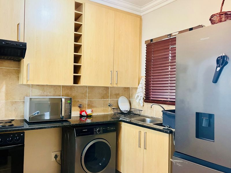 Fully Furnished 2-Bed Garden Unit To Let - Photo 10