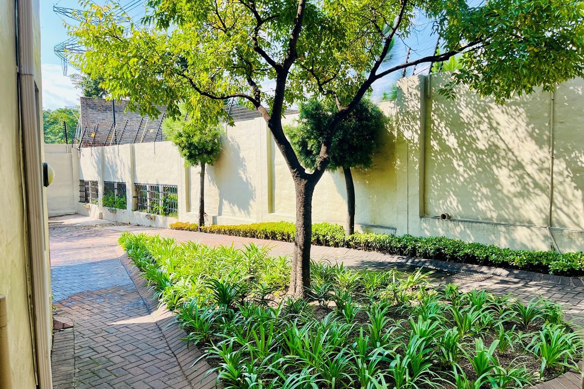 Fully Furnished 2-Bed Garden Unit To Let - Photo 5