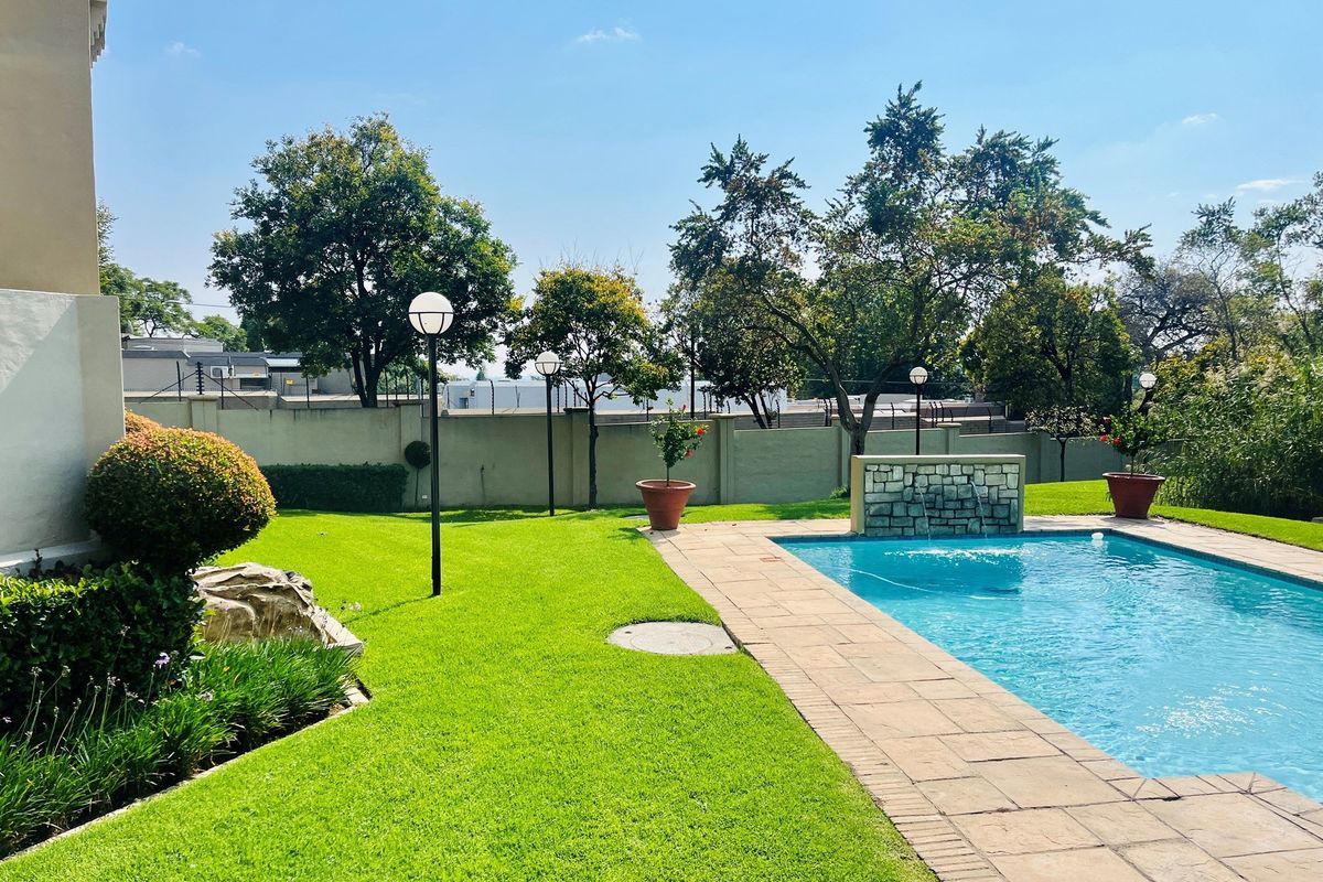 Fully Furnished 2-Bed Garden Unit To Let - Photo 2