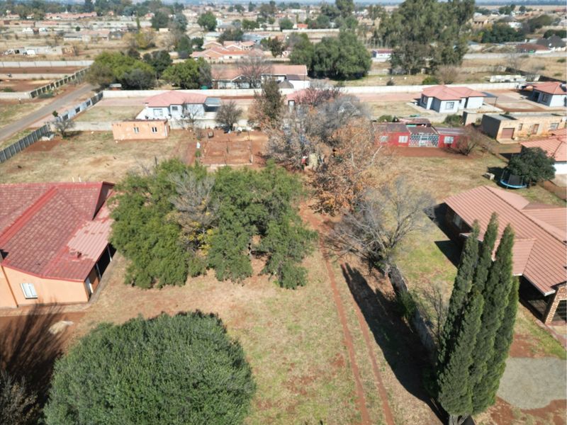 New development under construction. Stand size is 2032m2 - Photo 3