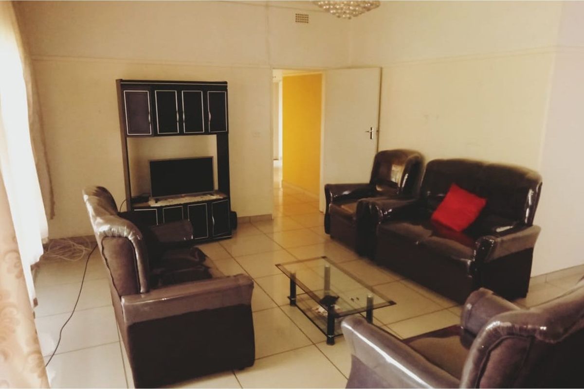 4 bedroom house for sale - Photo 4