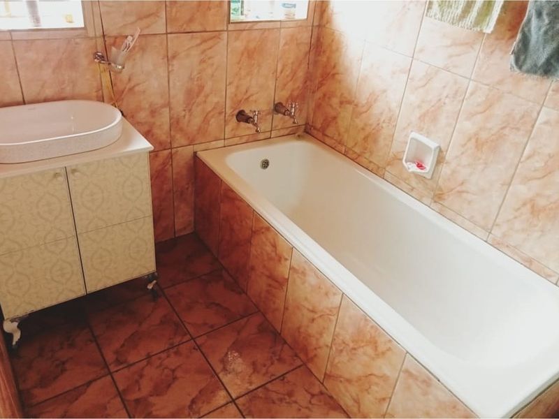 4 bedroom house for sale - Photo 8