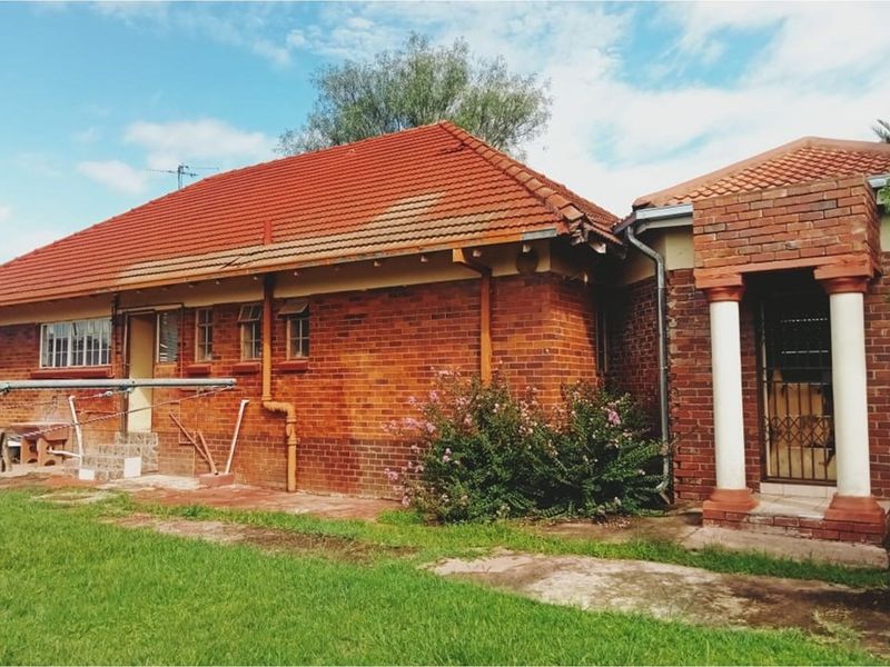 4 bedroom house for sale - Photo 3