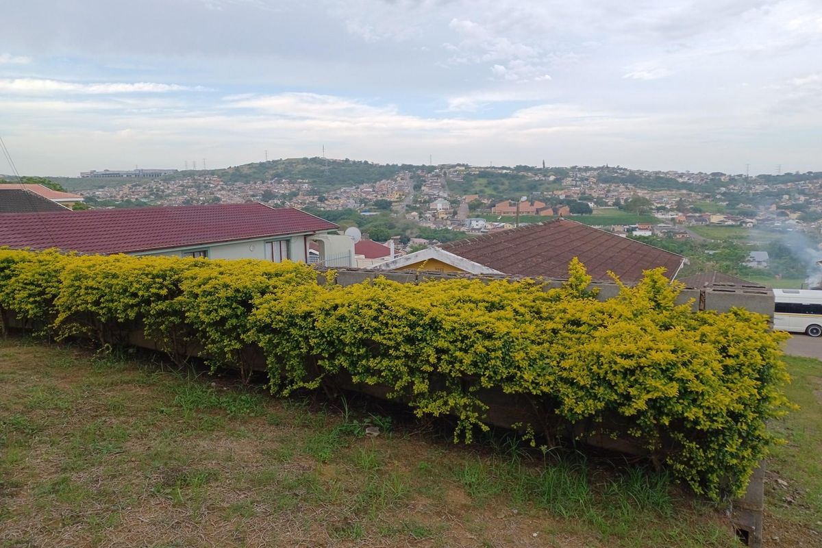 3 Bed, 1 Bath  house for sale in newlands west - Photo 5