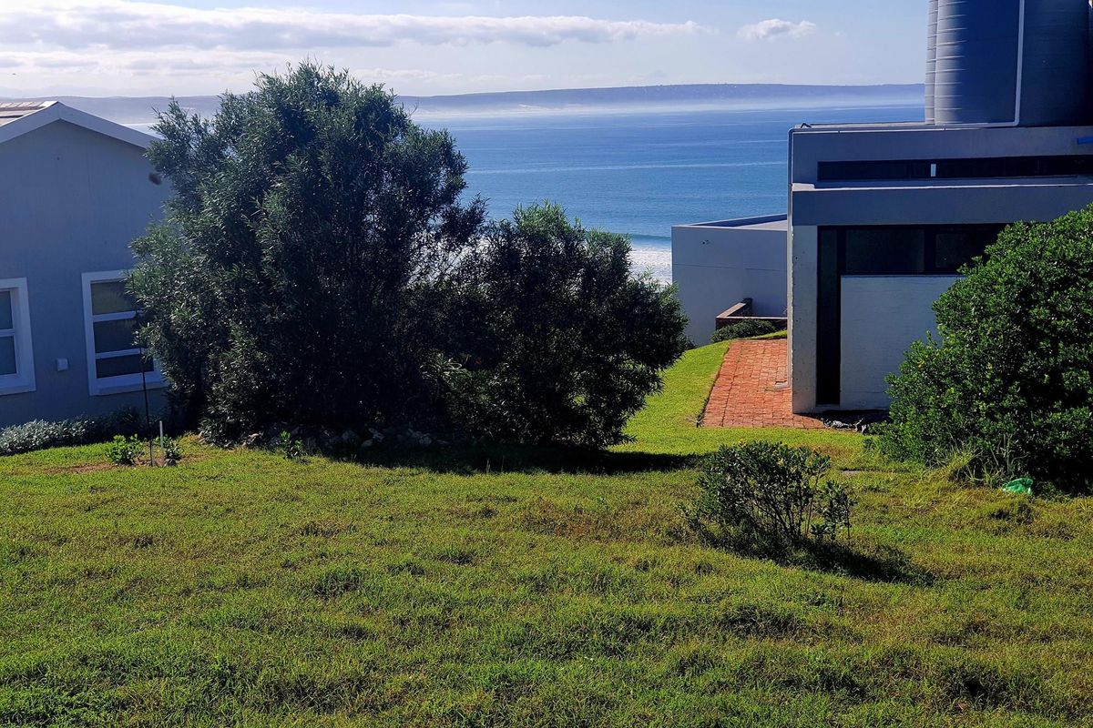 Sea and mountain views on a spacious, buildable stand - Photo 5