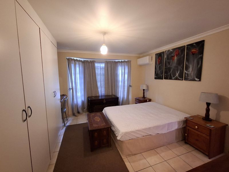 "Serene Coastal Townhouse in Margate for Sale" - Photo 7