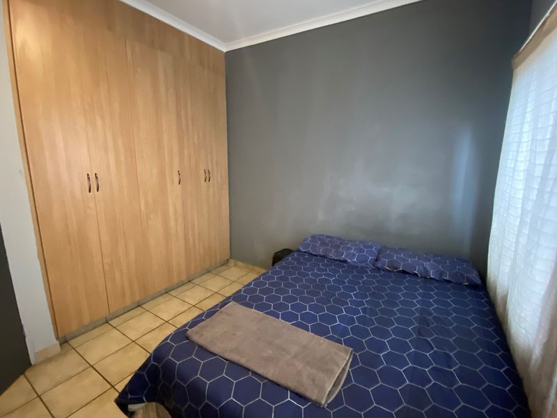 2Bed/1Bath Apartment - River View Complex - Photo 9