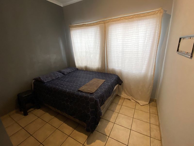 2Bed/1Bath Apartment - River View Complex - Photo 10