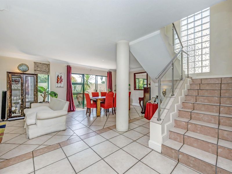 Secure, Stylish 3-Bedroom Home in Prime Location, Morningside - Photo 9