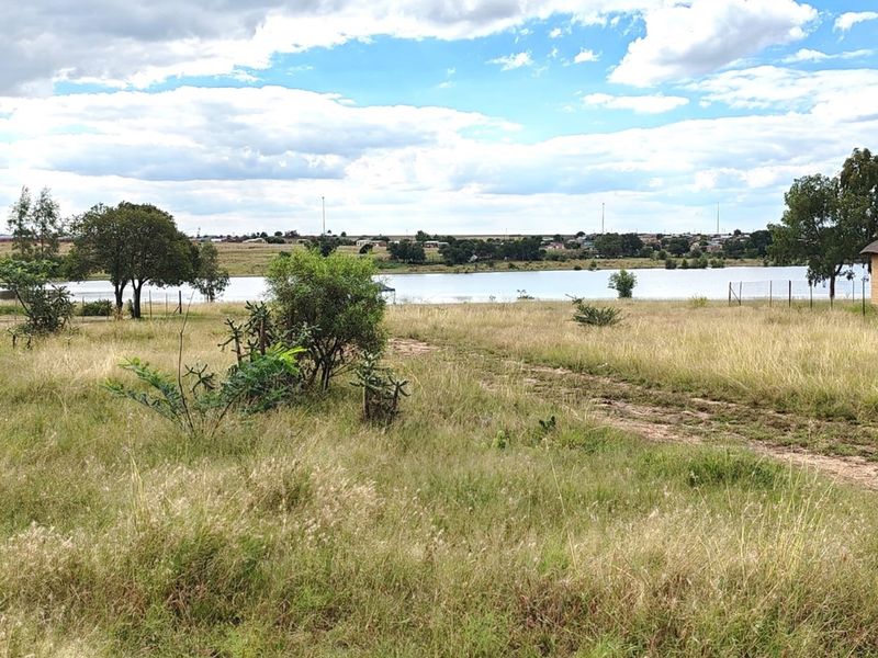 ORANJEVILLE * FREE STATE * R85 000.00 * VACANT LAND * 2385sqm - Photo 2
