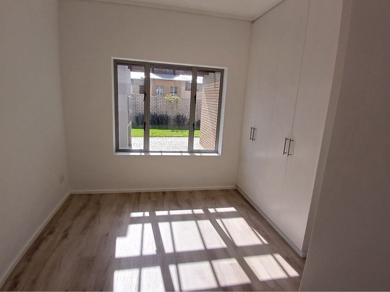 Move-In Ready Home in Popular Diepkloof, Mooikloof Country Estate, George - Photo 7