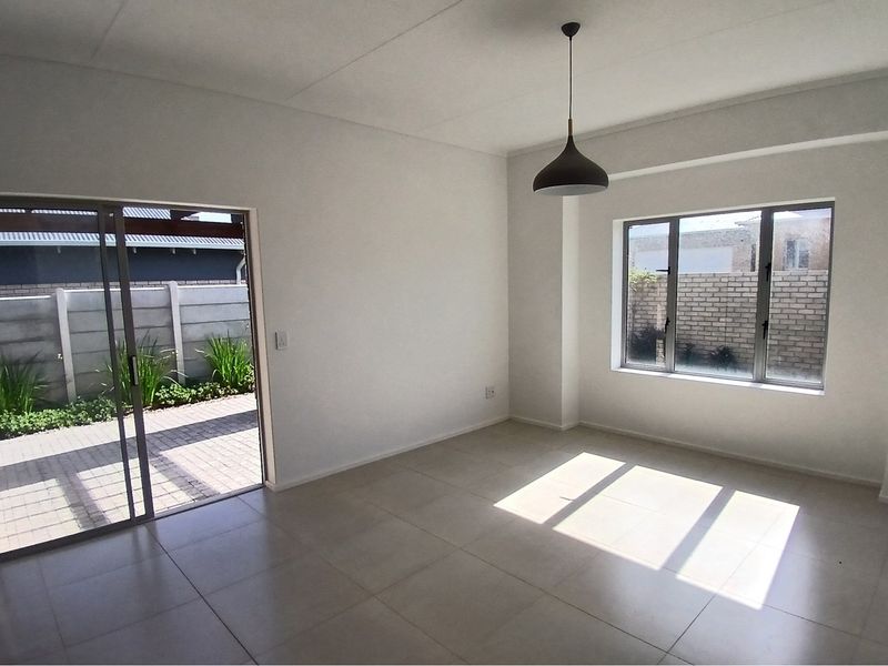 Move-In Ready Home in Popular Diepkloof, Mooikloof Country Estate, George - Photo 2