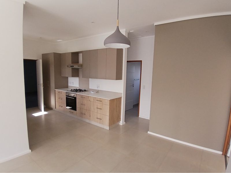 Move-In Ready Home in Popular Diepkloof, Mooikloof Country Estate, George - Photo 4