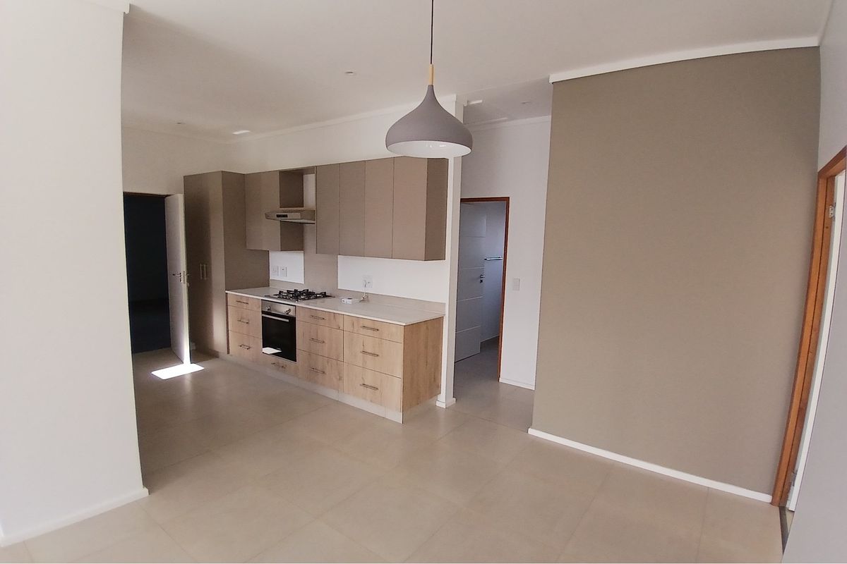 Move-In Ready Home in Popular Diepkloof, Mooikloof Country Estate, George - Photo 4