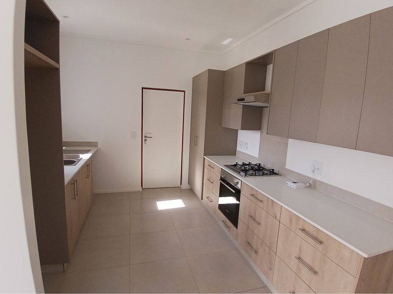 Move-In Ready Home in Popular Diepkloof, Mooikloof Country Estate, George - Photo 3