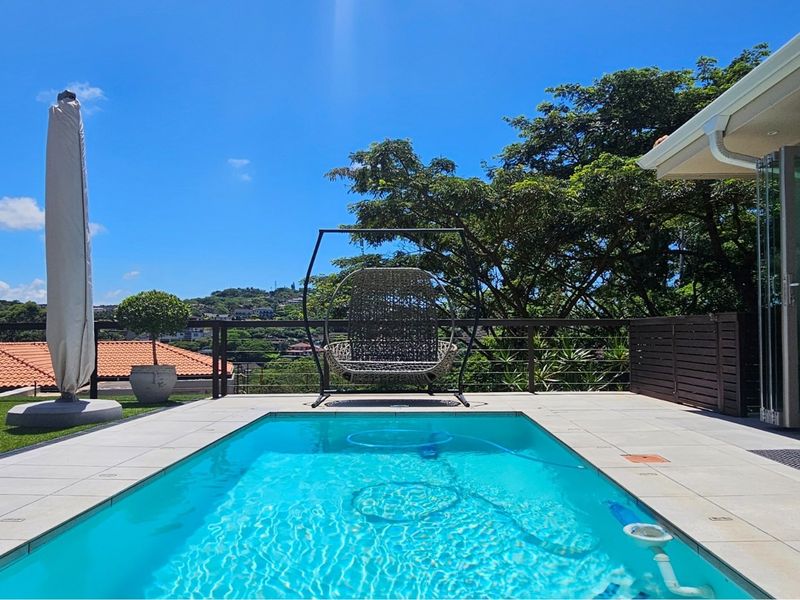 Immaculate Modern 5 Bedroom Home in Port Zimbali Estate - Photo 4