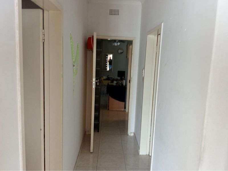 Full Title house In Regants Park - Photo 7