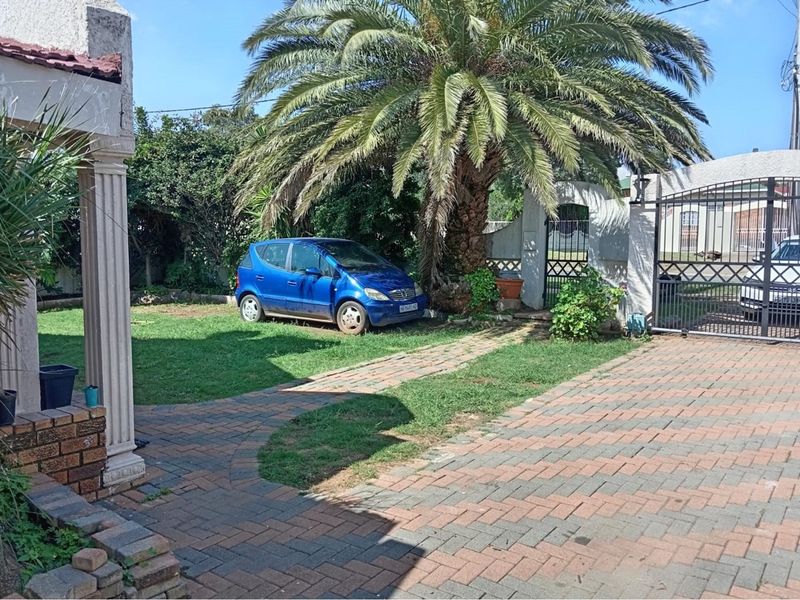 Full Title house In Regants Park - Photo 2