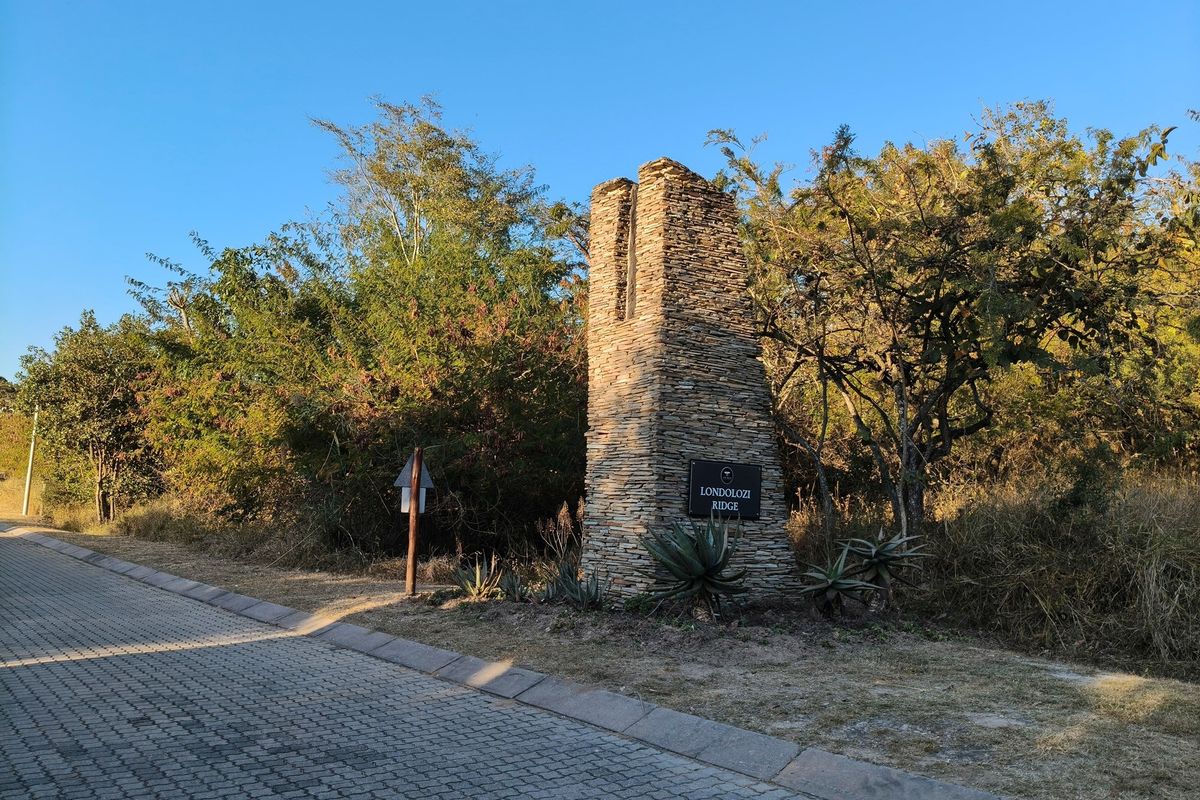 Vacant stand  4243m2 The Rest Nature Estate R1,800,000 - Photo 3