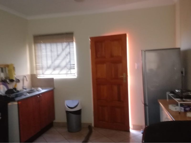 3 Bedroom House for Sale in Lehae - Photo 6