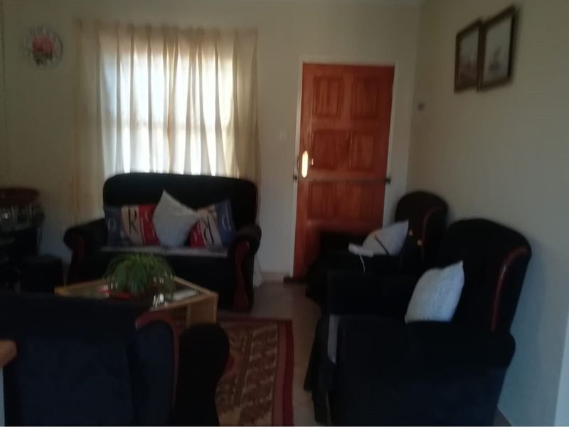 3 Bedroom House for Sale in Lehae - Photo 5
