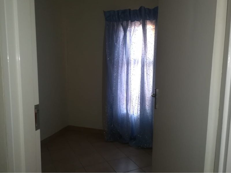 3 Bedroom House for Sale in Lehae - Photo 9