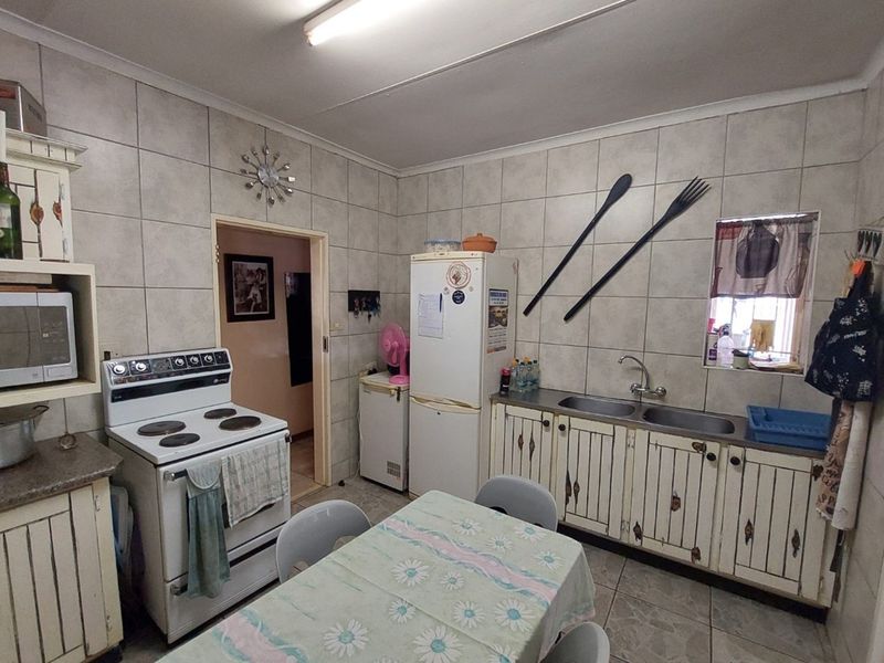 Spacious Four bedroom house for sale in Bela Bela - Photo 10